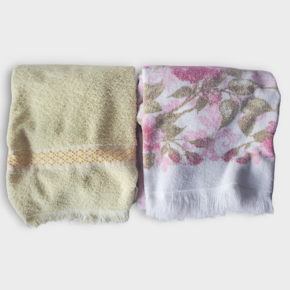 Vintage Boho Fringe Bath Towels Pink Floral Yellow 44×24 Lot Of 2